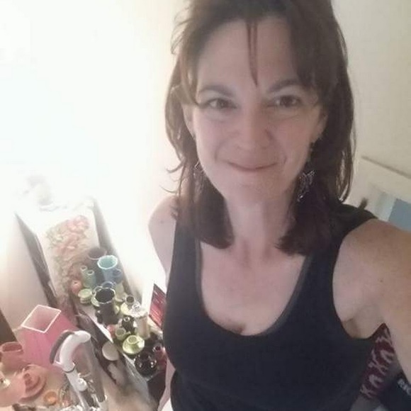 Meet your Posher, Rebecca - Picture 1 of 1